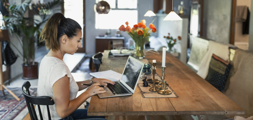 How to use social media when searching for a job